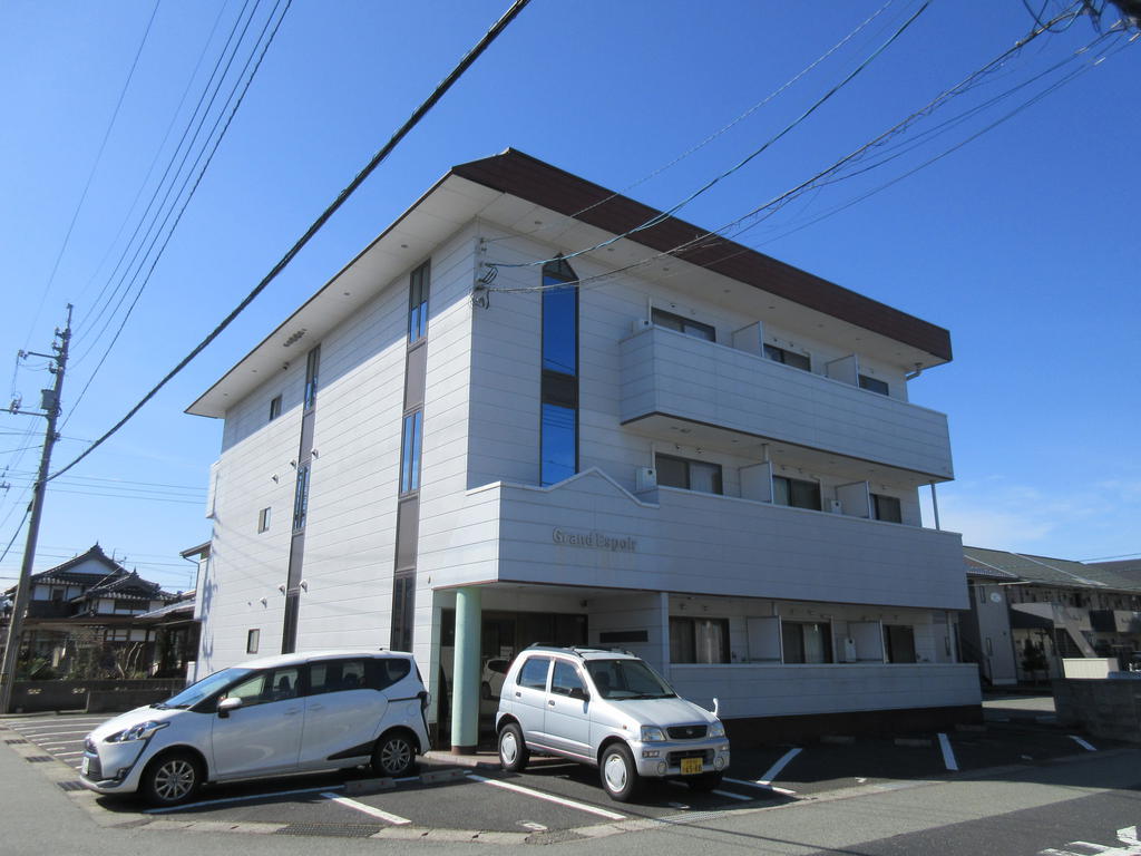 建物外観　インターネット無料！敷金礼金０円！仲介手数料不要！