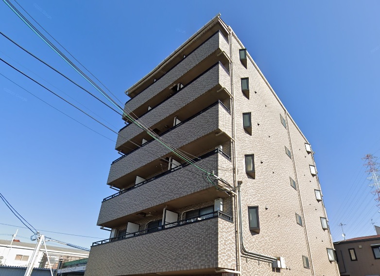 摂津市鳥飼本町のマンションの建物外観