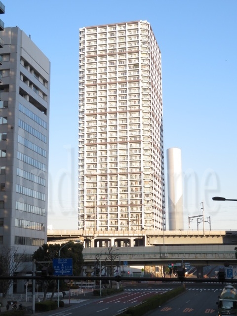 ベイクレストタワーの建物外観
