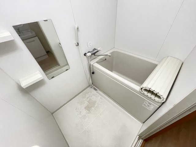 バス・シャワールーム　お風呂です
