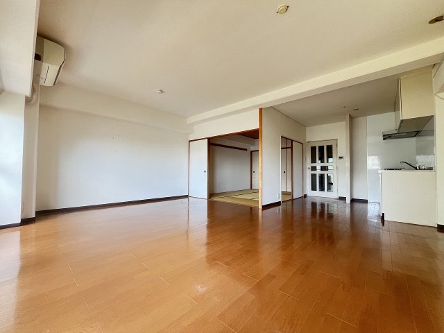 居室・リビング　ゆったりとした居間です