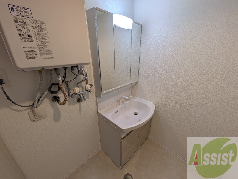 洗面設備　シャンプードレッサーで身支度もラクラクです！