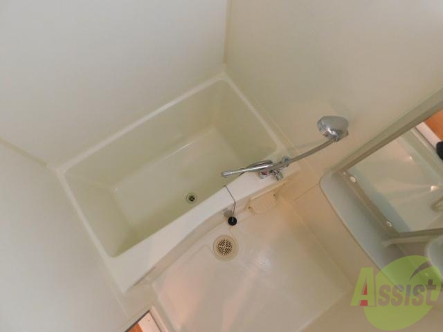 バス・シャワールーム　お湯に浸かって１日の疲れを癒やしてください