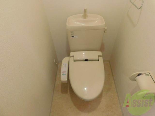 トイレ　ウォシュレット付きです