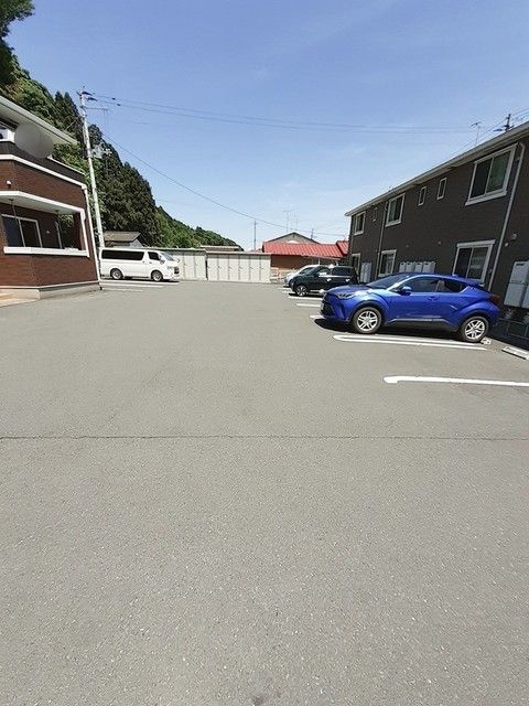 【栗原市築館のアパートの駐車場】