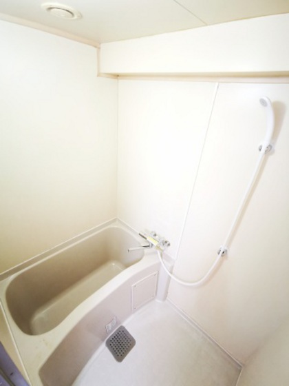 バス・シャワールーム　他号室のお写真です