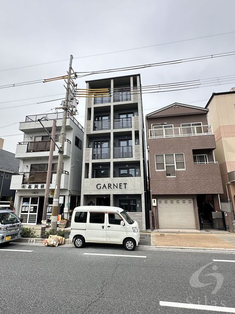 THE GARNET SUITE RESIDENCE西大路の建物外観