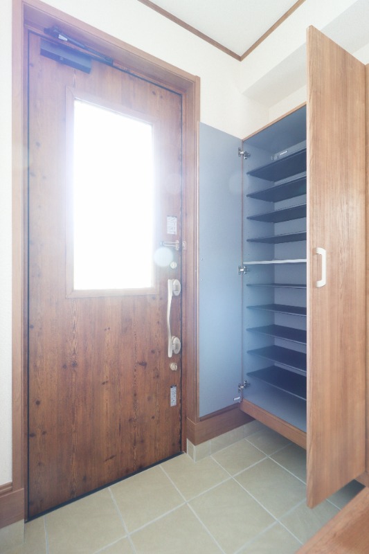 玄関　図面と現状に相違がある場合には現状を優先