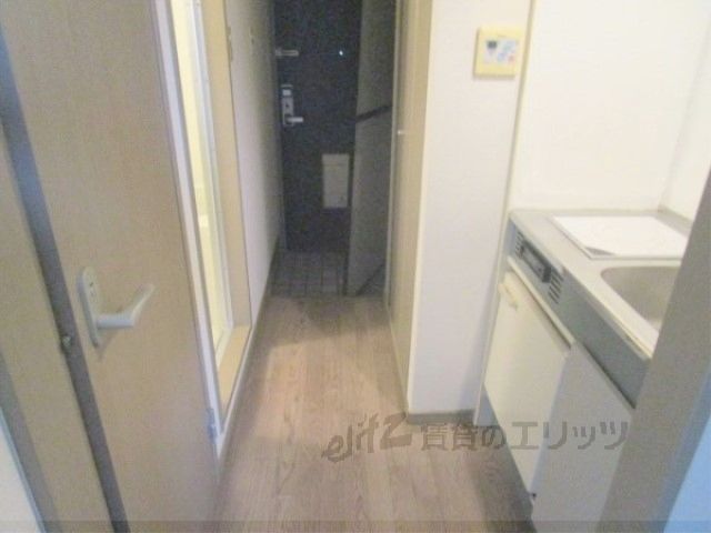 エントランス　廊下