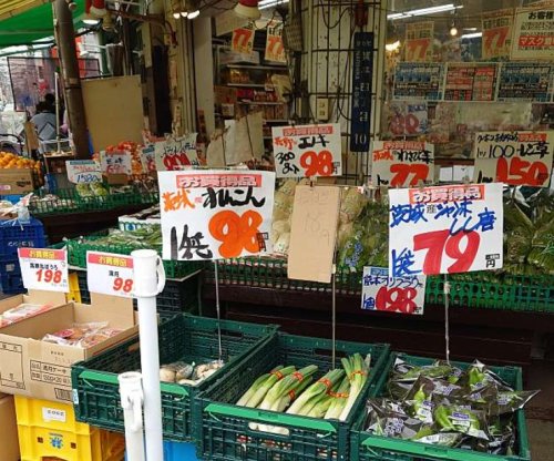 スーパー　スーパーイズミ（スーパー）まで790m