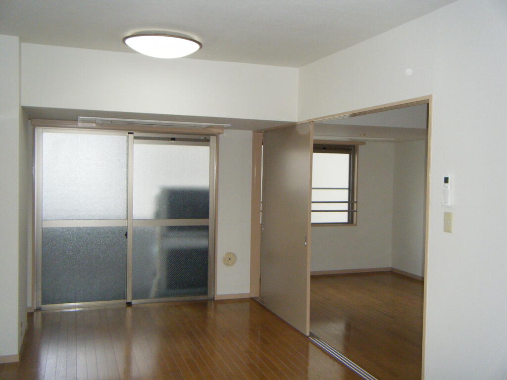 居室・リビング　LDK１３帖