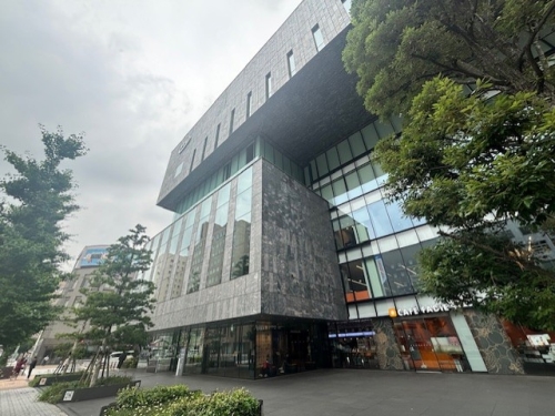 銀行　福岡銀行北九州営業部（銀行）まで489m