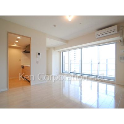 居室・リビング　同タイプ15階のお部屋を撮影。仕様が異なることがあります。