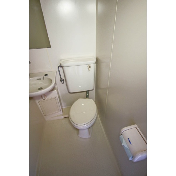 トイレ　同じ建物の別なお部屋