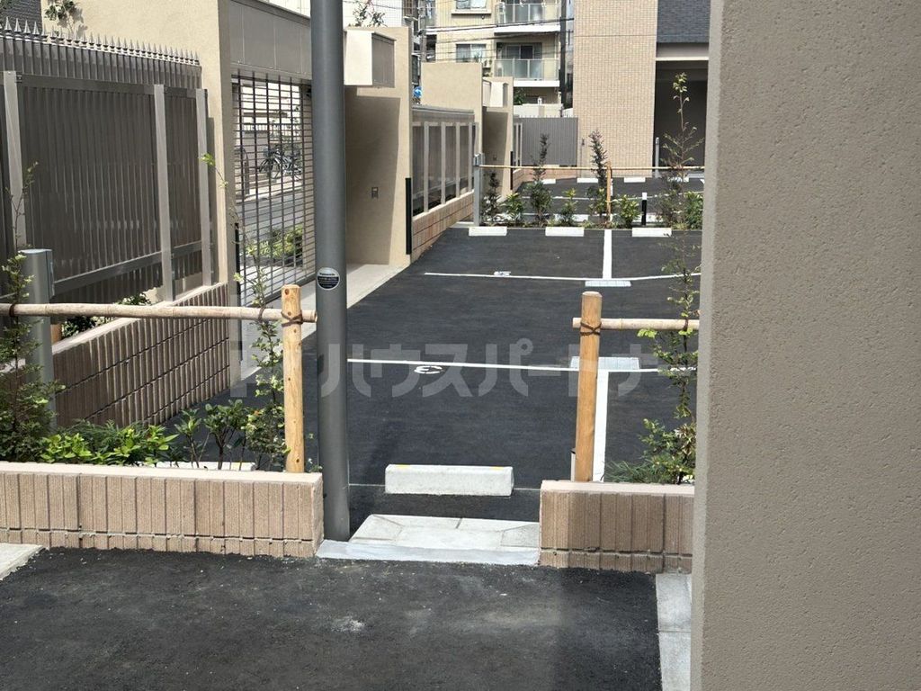 駐車場　共有部分