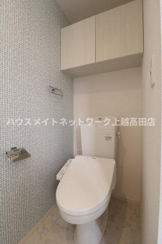 トイレ　温水洗浄暖房便座