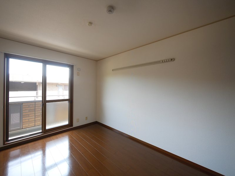 その他　洋室５.８帖