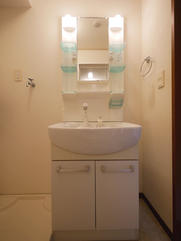 洗面設備　シャンプードレッサー