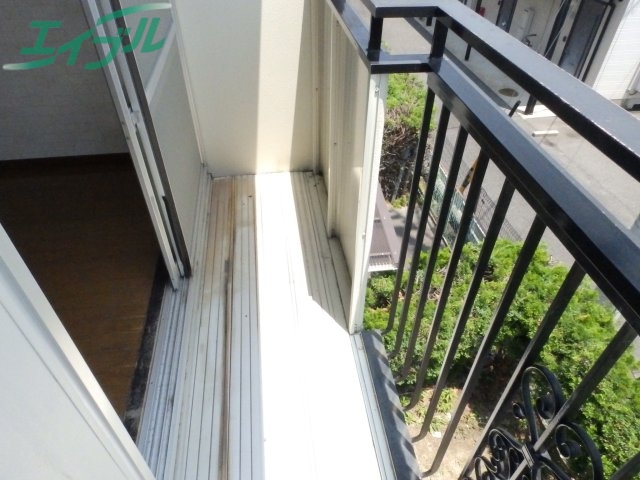 バルコニー　同物件別部屋参考写真です。