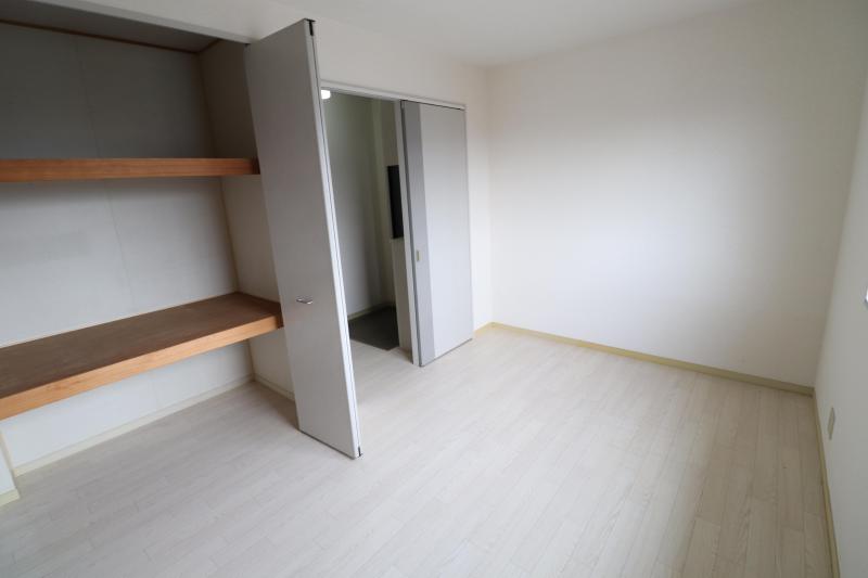 収納　洋室5.9帖の収納