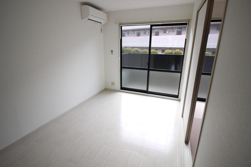 その他設備　洋室5.5帖のエアコン