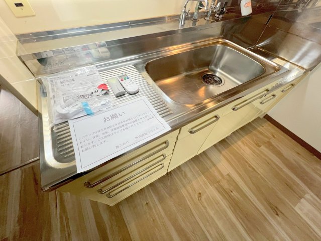 キッチン　あなたの好みに合わせたコンロを置いてくださいね。