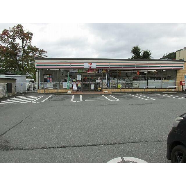 コンビニ　セブンイレブン那須烏山中央店（コンビニ）まで2300m