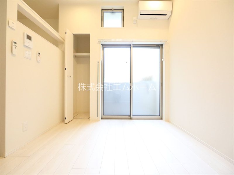 バルコニー　洋室6帖　ロフト6.1帖（収納にも寝室にも使えます）