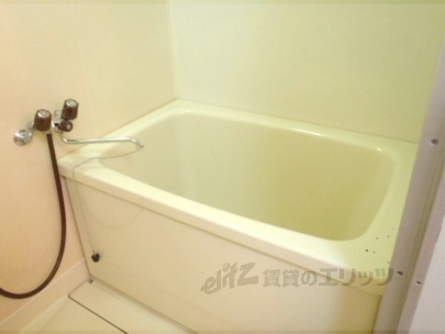 バス・シャワールーム　収納