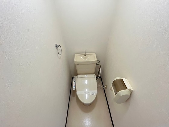 トイレ　※別部屋の写真です