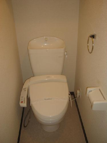 トイレ　温水便座付き