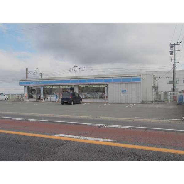 コンビニ　ローソン大町町立病院前店（コンビニ）まで832m