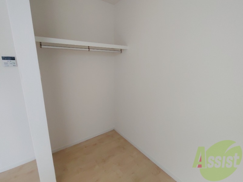 収納　収納は容量があり、棚も使いやすくなっています。