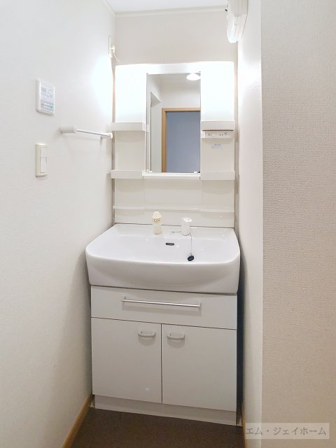 イーグルアイ 壱番館の内装写真