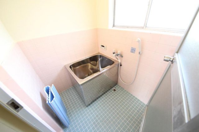 バス・シャワールーム　ゆったり過ごせるお風呂です