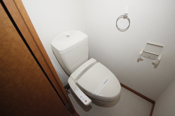 トイレ　※別部屋の写真です