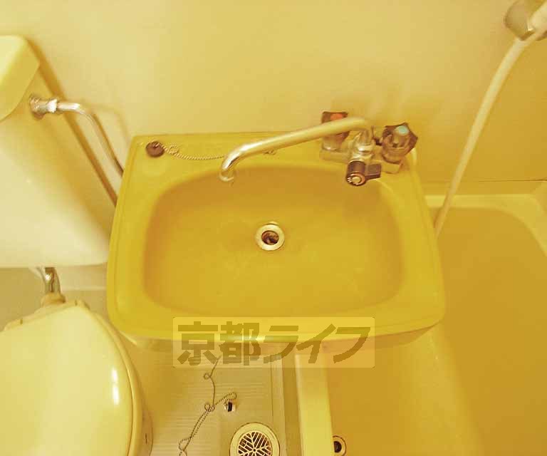 洗面設備　綺麗な洗面です。