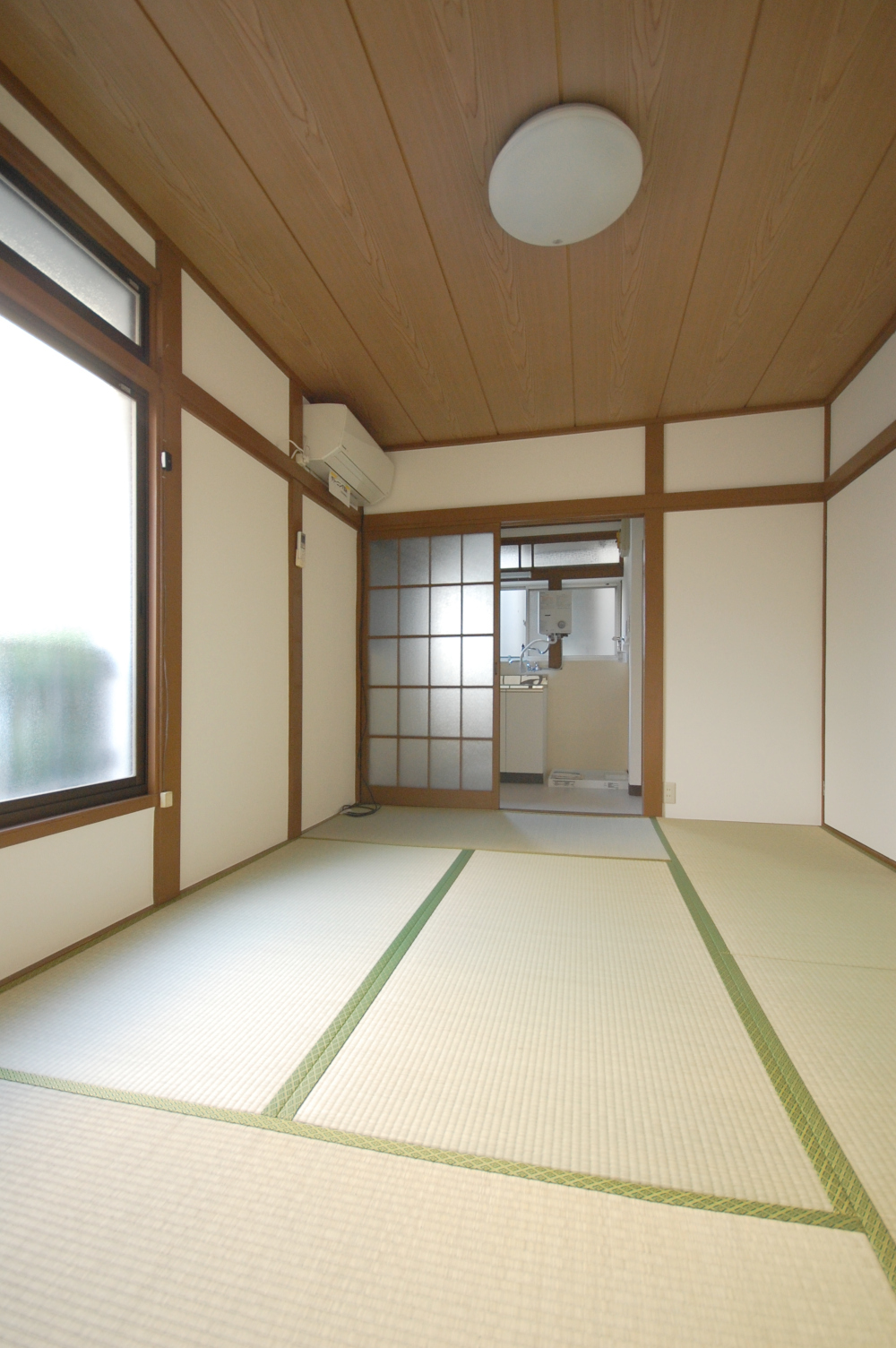 晴山荘の居間写真