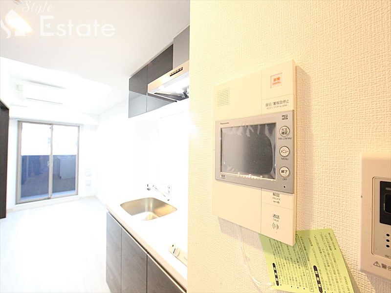 セキュリティ　モニター付きインターホン