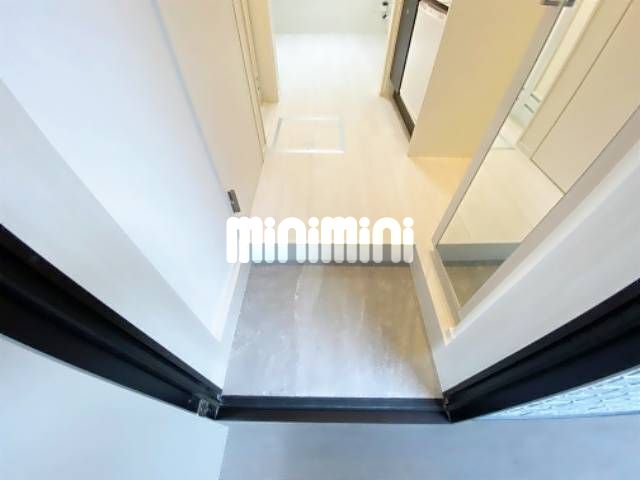 玄関　同タイプ別号室の参考写真です。