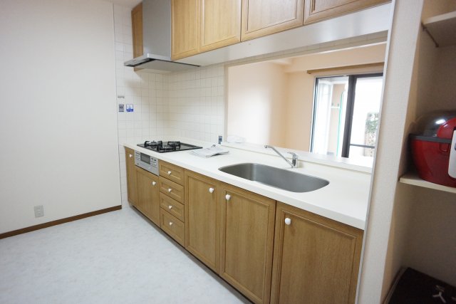 キッチン　共有スペースです。