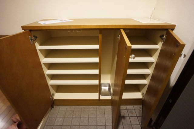 玄関　共有スペースです。