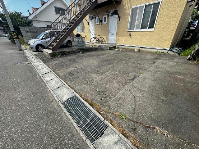 駐車場　駐車場