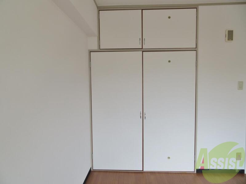 収納　一人暮らしには十分な大きさの収納なので安心です。