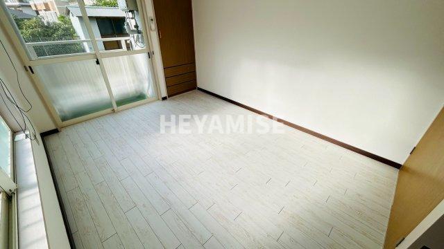 居室・リビング　※同間取りの別の階のお部屋の画像です※現況を優先します