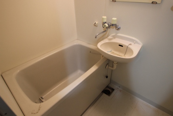 洗面設備　※別部屋の写真です