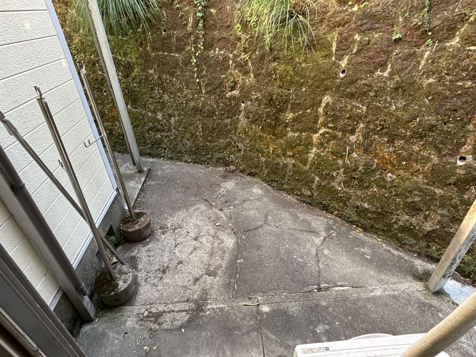 バルコニー　洗濯物干せます