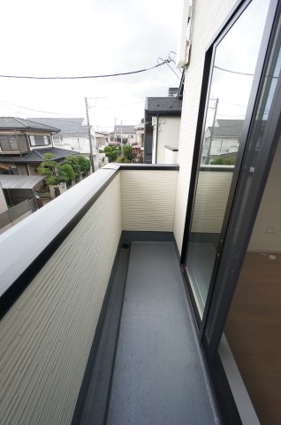 バルコニー　水曜日、営業時間外もご相談ください！