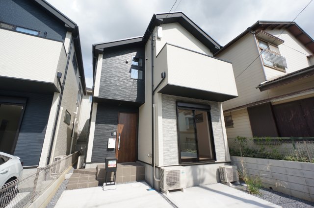 建物外観　物件、駅でお待ち合わせでのご案内歓迎！