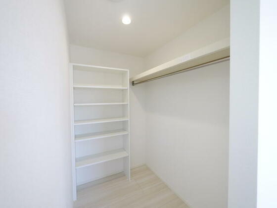 収納　ウォークインクローゼット